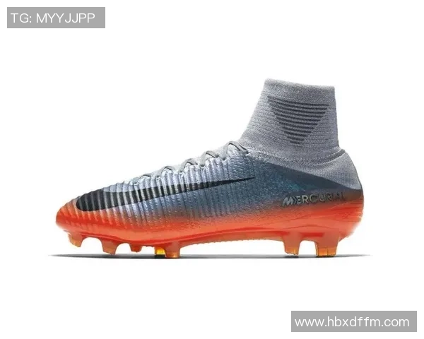 C罗足球鞋成多位球星首选众多顶级球员纷纷穿上他款鞋款