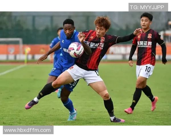 博姓足球球星盘点及其成就分析博氏球员在足球领域的影响力 博姓足球球星盘点及其成就分析博氏球员在足球领域的影响力