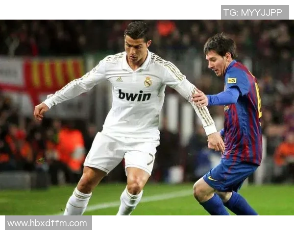 足球巨星传奇故事：从梅西到C罗他们如何改变了世界足球的历史